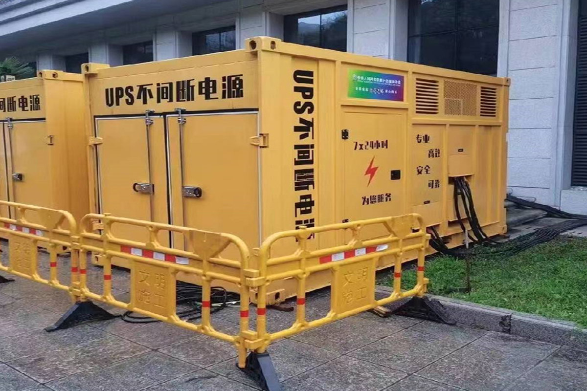 科尔沁右翼前发电机租赁施工现场